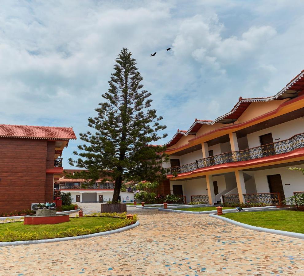 Sea Queen Beach Resort & Spa โคลวา ภายนอก รูปภาพ
