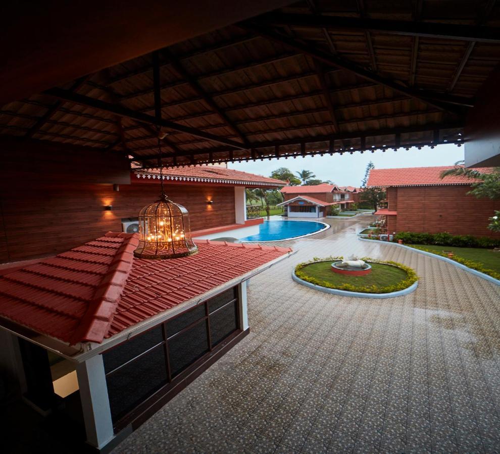 Sea Queen Beach Resort & Spa โคลวา ภายนอก รูปภาพ